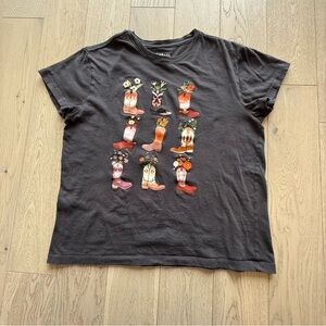 Black Graphic Cowboy Boots Flowers T-Shirt Size Medium